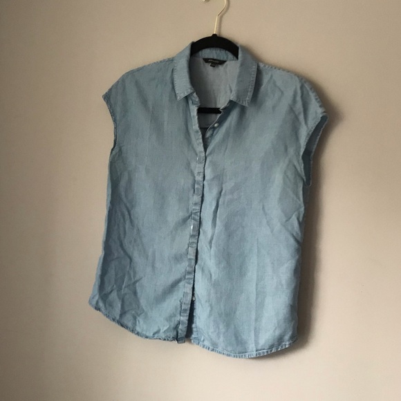 RW&CO Chambray Shirt - Picture 1 of 2